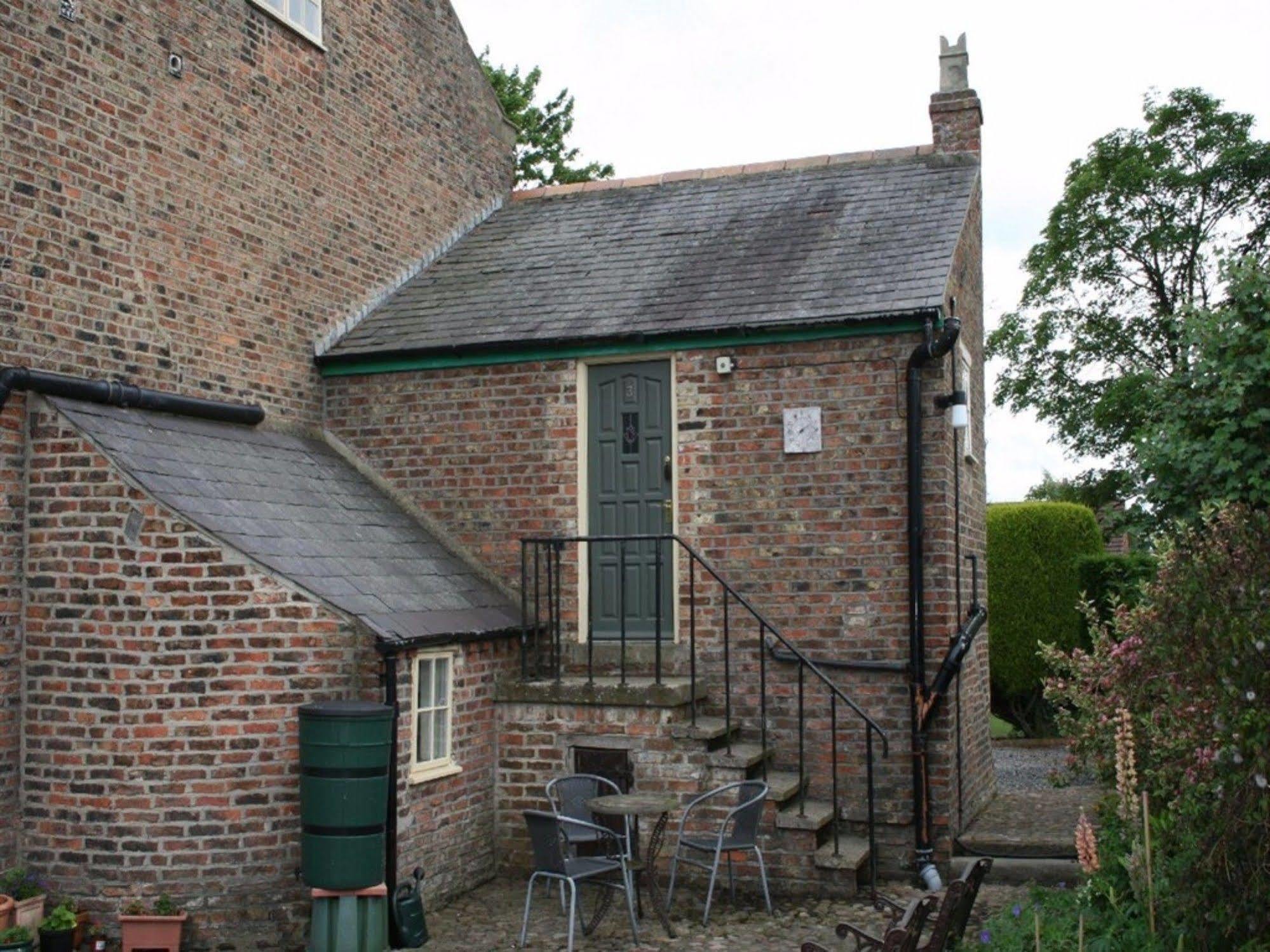 The Manor Guest House York Exterior photo