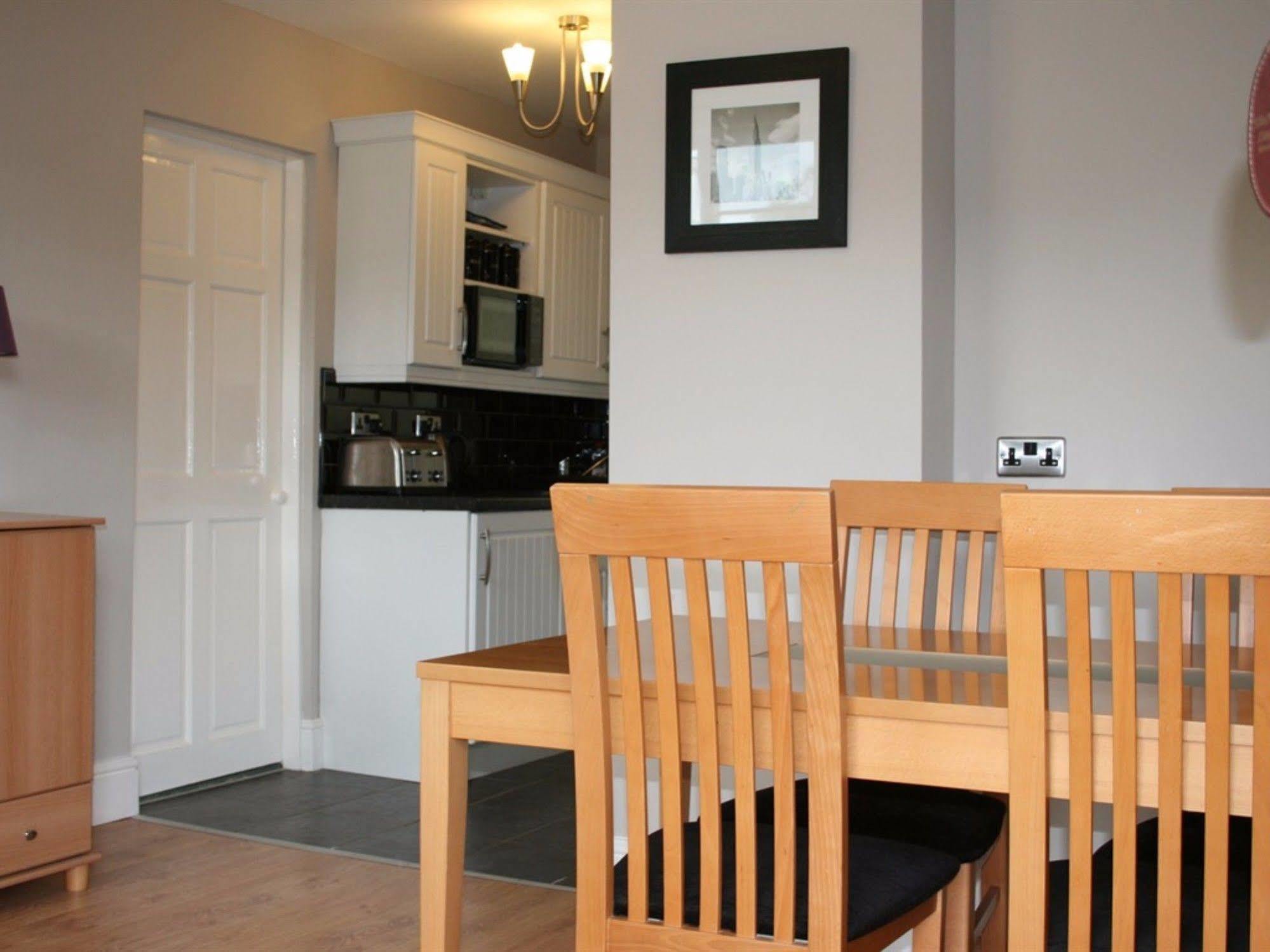 The Manor Guest House York Exterior photo