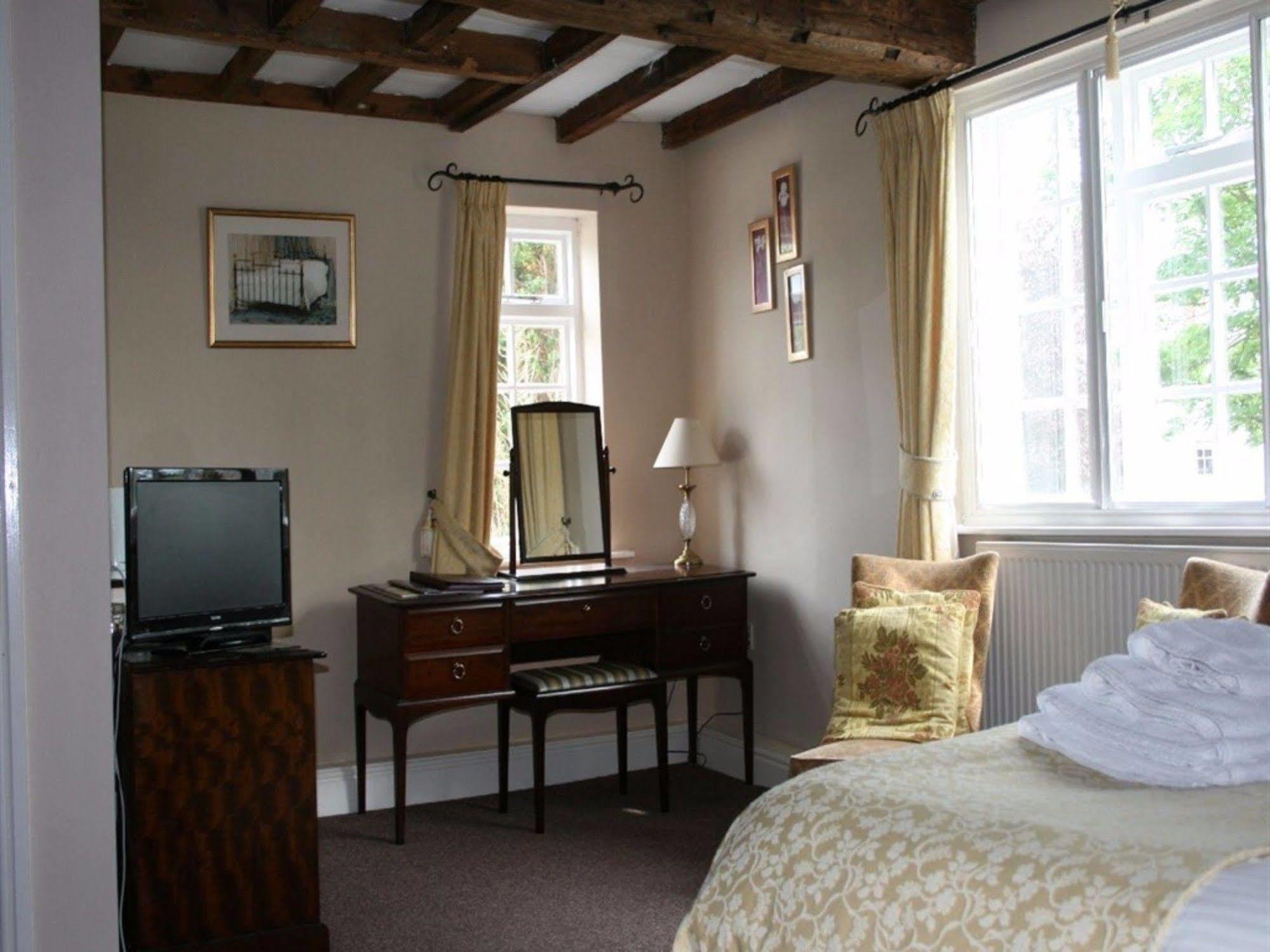 The Manor Guest House York Exterior photo